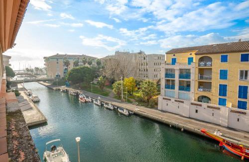Frejus Plage Apartment | Apartment Port Quiétude-1 by Interhome