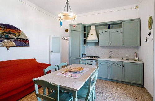 Schiazzano Apartment | Apartment 'Sguardo Sul Golfo' with Sea View, Wi-Fi and Air Conditioning