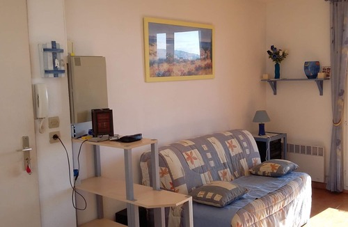 Saint-Aygulf Apartment | Apartment T2, sleeps 4, ideally placed, panoramic sea view,