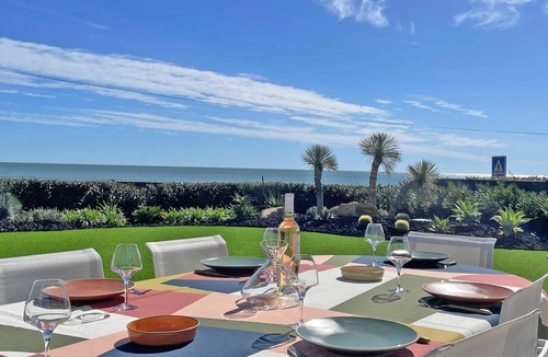 La Nartelle Apartment | Apartment T4 - 6 people - Sea view - Air conditioning - Wifi - Facing the beach - Sainte Maxime