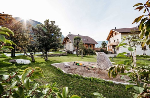 Merano Apartment | Apartment 'Torgglbauer 1' with Mountain View, Pool, Terrace & Wi-Fi