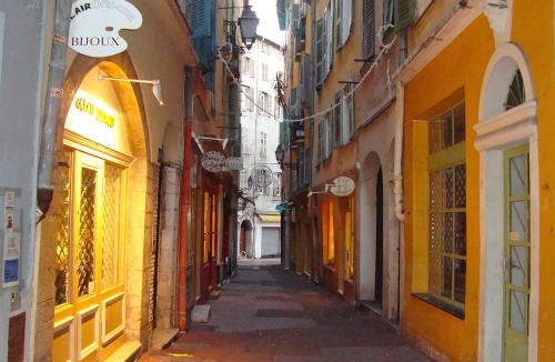Old Town Apartment | Apartment Vieux Nice by Interhome