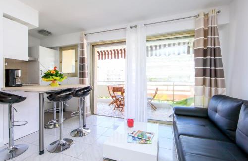 Pointe Croisette Apartment | Apartment Villa Lerins-6 by Interhome