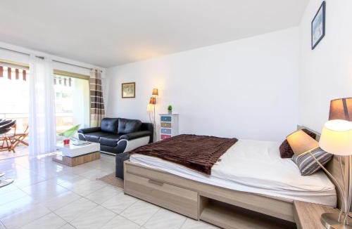 Pointe Croisette Apartment | Apartment Villa Lerins-6 by Interhome