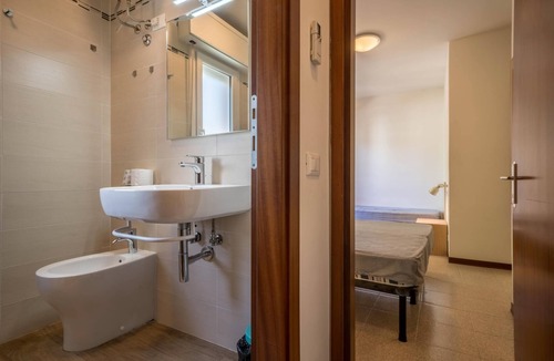 Bibione Apartment | Apartment 'Villa Luca Trilocale 1' with Pool and air conditioning