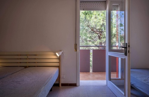 Bibione Apartment | Apartment 'Villa Luca Trilocale 1' with Pool and air conditioning