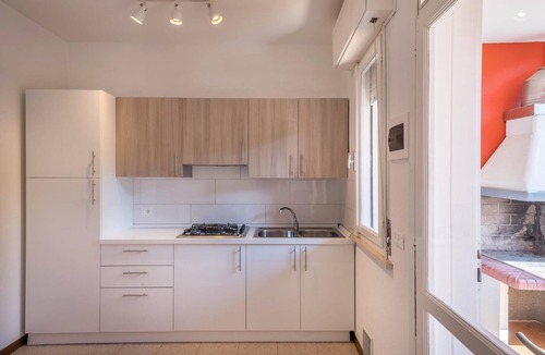 Bibione Apartment | Apartment 'Villa Luca Trilocale 2' with Pool, A/C and Wi-Fi