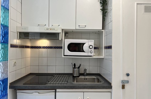Villeneuve Loubet Beach Apartment | Apartment with large terrace 1 min from the beach!