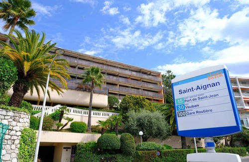 Lazaret Apartment | Apartment with a swimming pool and a beautiful view of the sea, city & mountain.