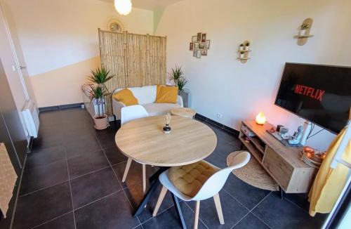 Saint Antoine Apartment | Apartment with pool in secure residence