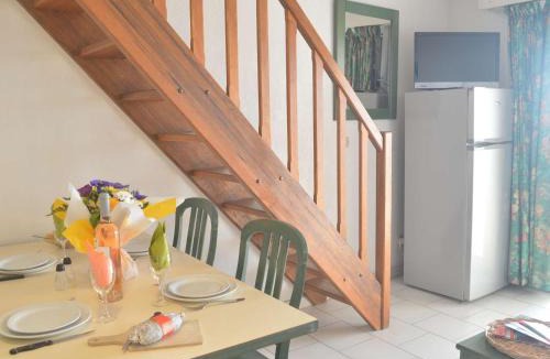 Frejus Plage Apartment | Appart cosy avec mezzanine, terrasse et parking à Fréjus - FR-1-226A-109