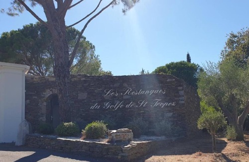 Les Restanques Apartment | Appart Grimaud sea view (Les Restanques du Golfe de St Tropez)