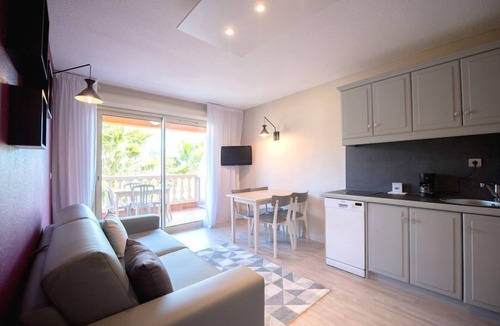 Carros House | Appart Hotel Lou Castelet