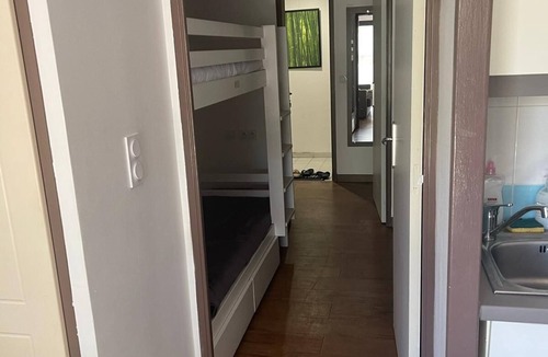 Le Suquet Apartment | Appart/hotel with swimming pool 100m from the beach