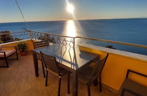 Moneglia Apartment | Appartamenti Enrica with amazing view