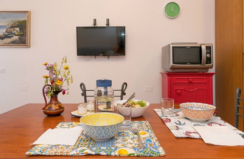 San Vincenzo Other | 'Appartamento Casa Rurale Giglio' with Sea View, Garden, A/C & Wi-Fi