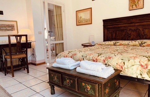 Vescovado Bed & Breakfast | Appartamento "il glicine"