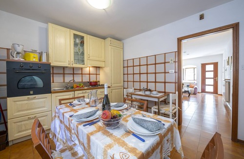 Torbole sul Garda Apartment | Appartamento Miorelli 1 - Flat for 6, Torbole sul Garda, Italy