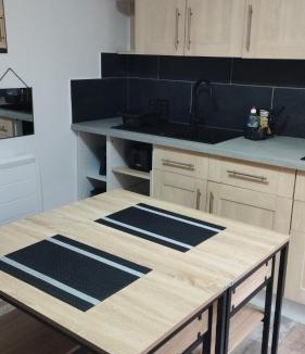 Les Adrets-de-l'Esterel Apartment | appartement 1 étoile paisible et son jardin privé
