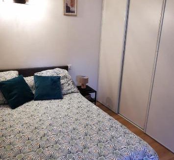Vence Apartment | Appartement 2 pièces avec parking privé, terrasse et piscine partagée