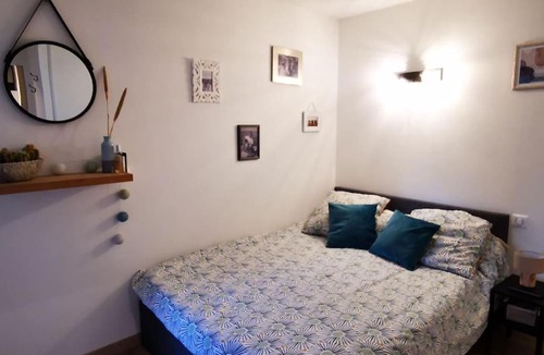 Vence Apartment | Appartement 2 pièces avec parking privé, terrasse et piscine partagée