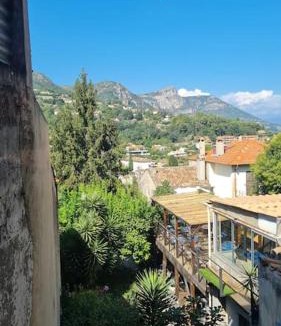 Vence Apartment | appartement 2 pièces rénové de 45 m2, à 2 pas du centre historique