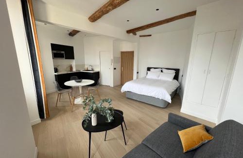 Le Suquet Apartment | Appartement 33 m2 comme une junior suite - vue Port et Palais des festivals