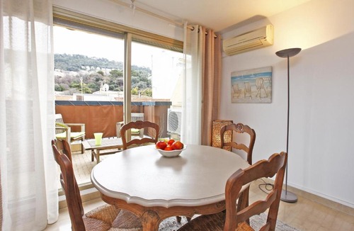 Quartier du Port Apartment | Appartement 6 personnes avec terrasse Le Port Nice