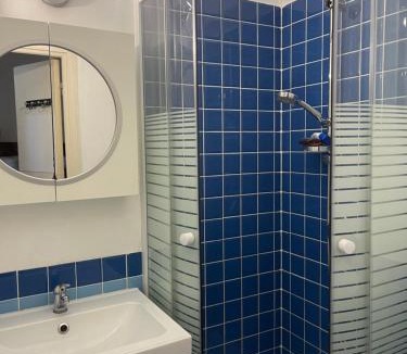 Cros-de-Cagnes Apartment | appartement bord de mer avec piscine