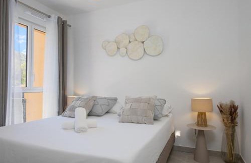 Eze Apartment | Appartement bord de mer - Terrasse - Parking - DY
