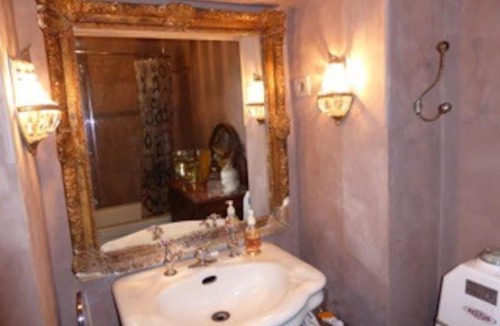 Old Town House | Appartement de 130 m2 dans palais Niçois