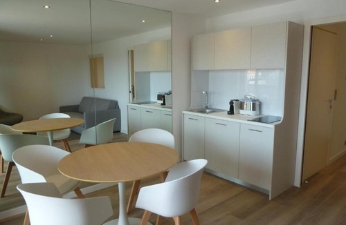 Golfe Juan Apartment | Appartement de standing à 5 min de la mer N 7102