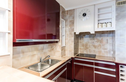 Saint-Tropez Apartment | Appartement en Duplex proche du village/walking distance from the village.