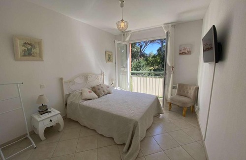 Sainte-Maxime Apartment | Appartement Sainte-Maxime, 2 pièces, 4 personnes - FR-1-226-441