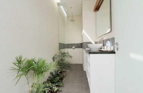 Kerobokan Hotel | Apple Suite Apartment