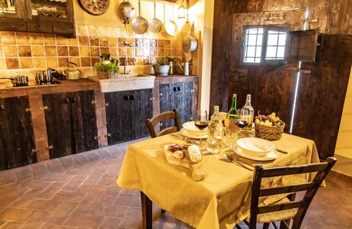 Vicopisano Apartment | Apt. IL CARCERE - "Brunelleschi Manor" Medieval Apartment Resort