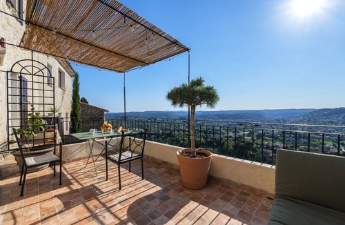 Saint-Paul-de-Vence Apartment | Apt Matisse At the heart of Saint-Paul de Vence Village