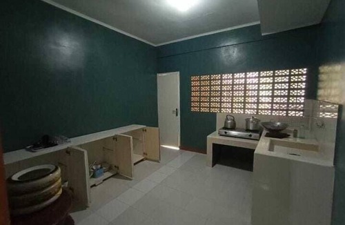 Cisarua Hotel | Aquarius Orange Hotel & Villa