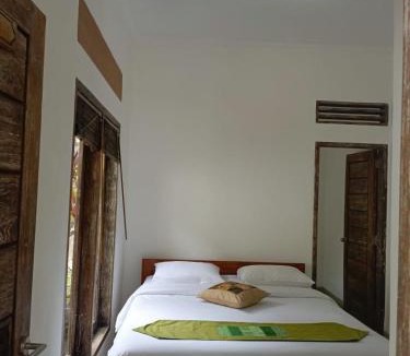 Kalibukbuk Bed & Breakfast | Araminth Guest House and Spa