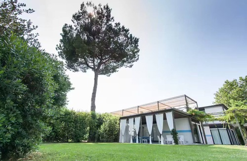 Forte dei Marmi Villa | Architectural/Minimal Villa in Forte dei Marmi, Roma Imperiale