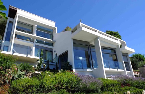 Jean-Medecin Villa | Architectural villa with panoramic sea view at Nice in the French Riviera