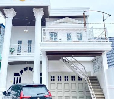 Takengon House | Arizona Guest House