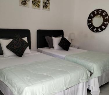 Dencarik Villa | Aroha Villa