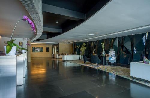 Wonokromo Hotel | ARTOTEL Grand Prima Surabaya