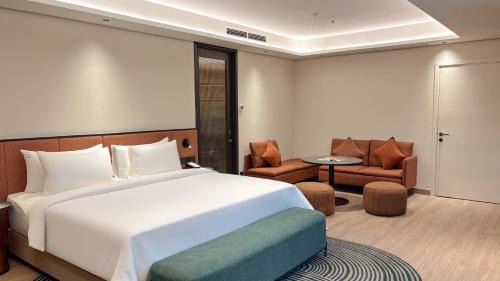South Tambun Hotel | ARTOTEL Living World Grand Wisata Bekasi