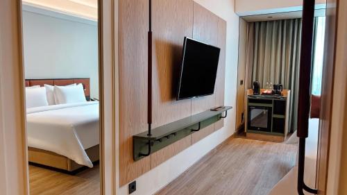 South Tambun Hotel | ARTOTEL Living World Grand Wisata Bekasi