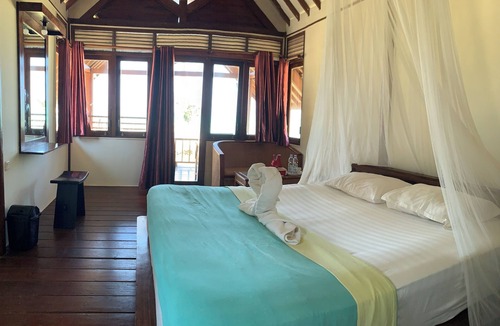 Karimunjava Hotel | Arys lagoon bungalow & hotel