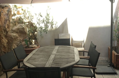 Le Suquet Apartment | At the heart of Cannes, with terrace, next to the beaches and the Palais des Festivals