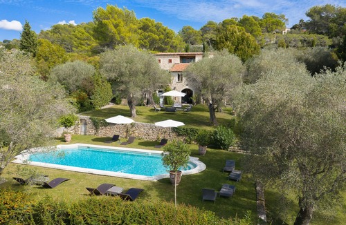 Mougins House | Authentic old provençal "mas" restored with style and charm