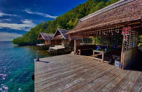 Pulau Pef House | Avinsea Homestay